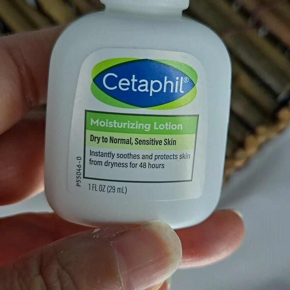 Neutrogena Gentle Foaming Facial Cleanser & Cetaphil Cleanser And Lotion Bundle